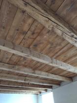 Sablage de plafond en poutre